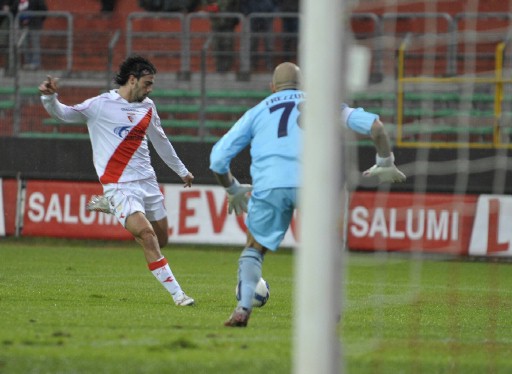 Rizzi scocca il tiro che vale il 2-0