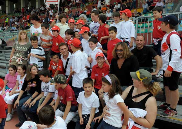 Festa con il Pres e Notari per i bimbi prima dell'incontro