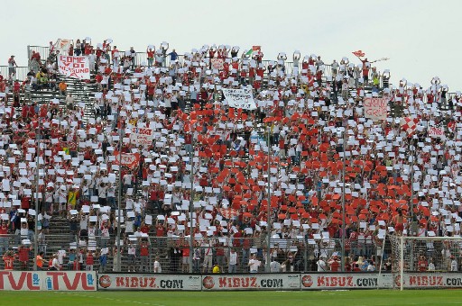 In curva si festeggia alla Serie B