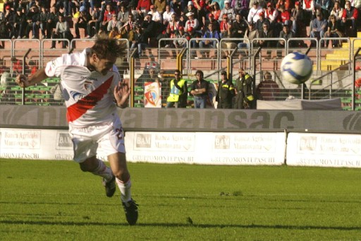 Il "Loca" insacca di testa
